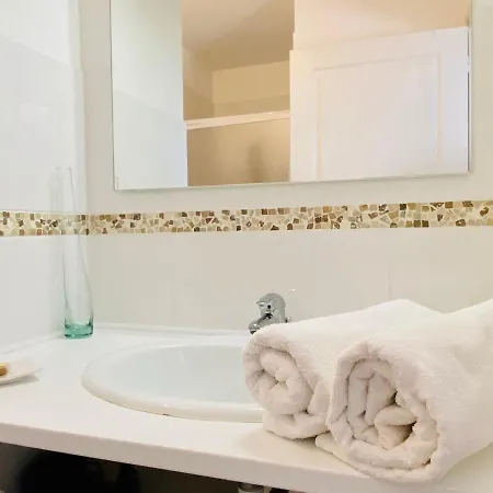 Au Coeur De Saint-florent A 200m De La 公寓 圣弗洛朗