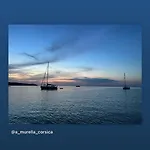 Appartamento Au Coeur De Saint-florent à 200m De La *
