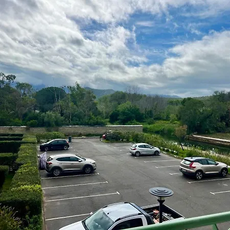 Lägenhet Au Coeur De Saint-florent A 200m De La